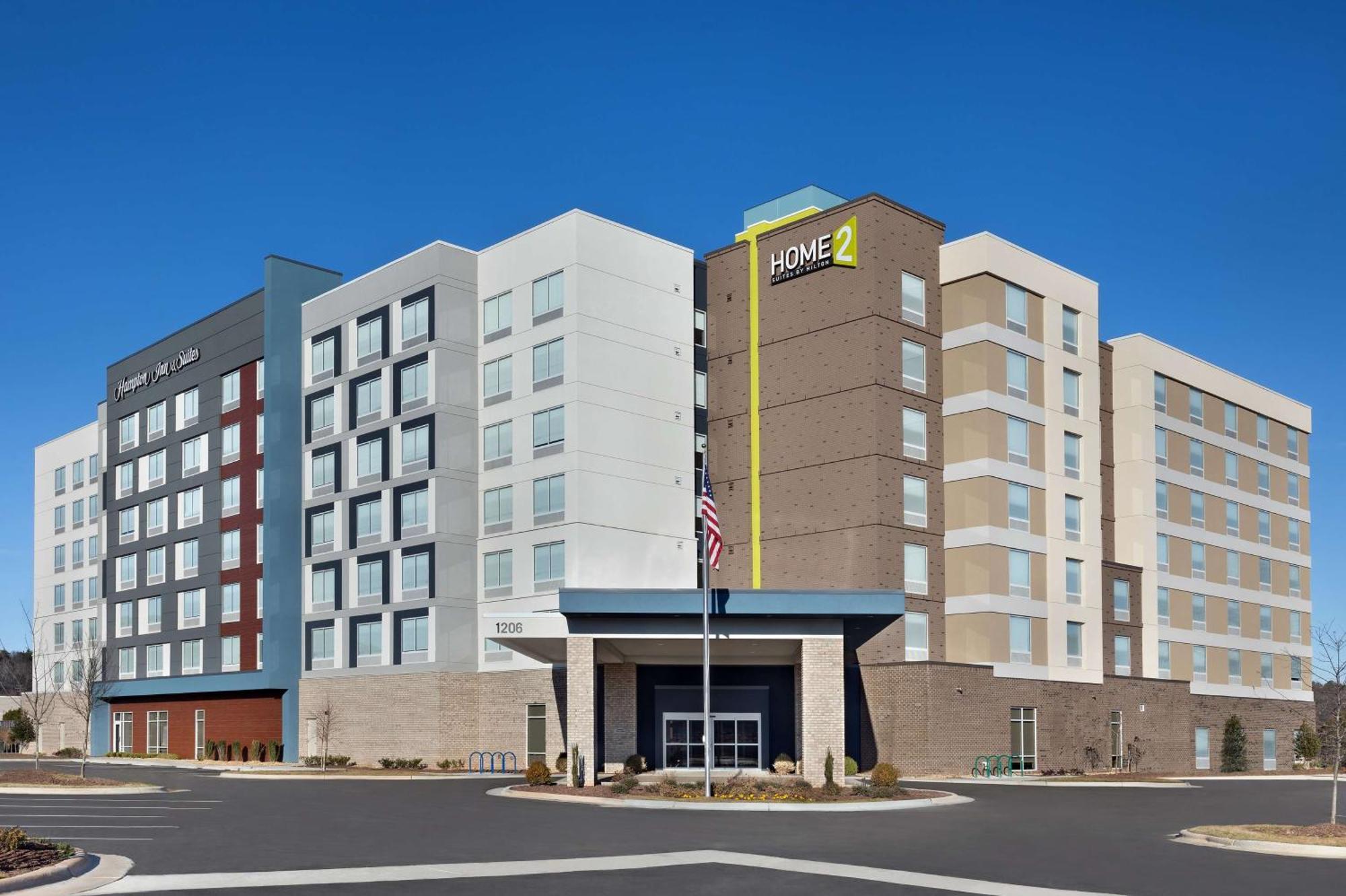 Hampton Inn & Suites Durham University Medical Center Exterior foto